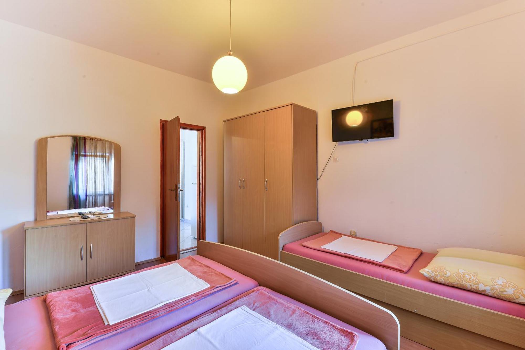 Apartments With A Parking Space Nin, Zadar - 19555 Kamer foto
